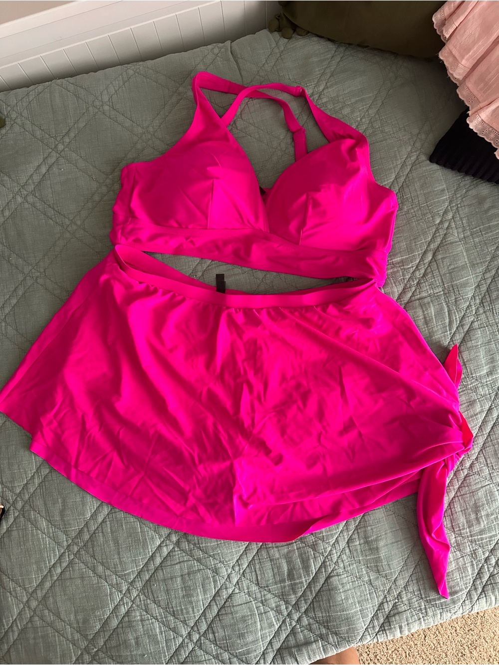 torrid Bright Neon Pink Swim Bra and Skirt Set Size 2